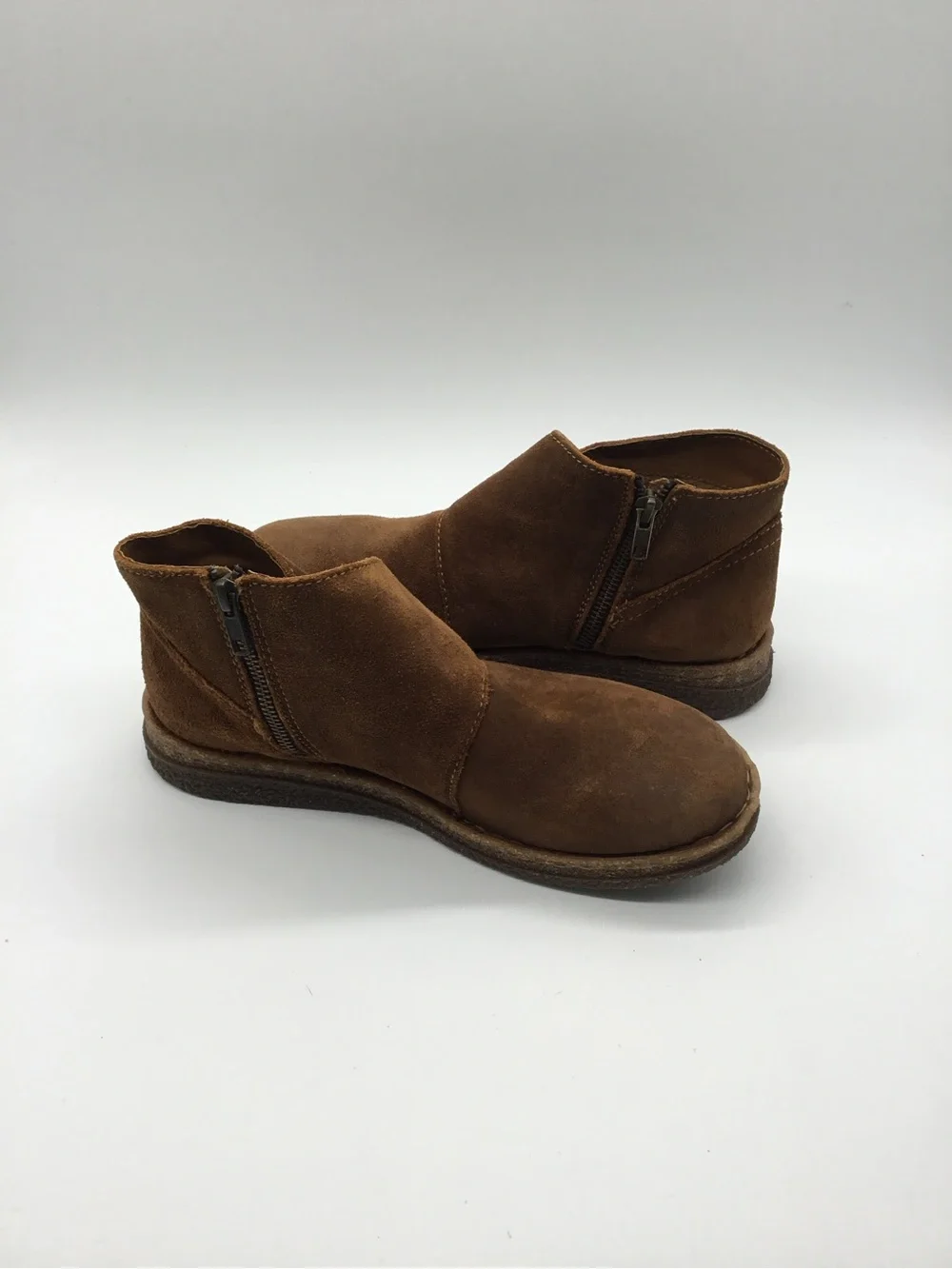 Born Tora Distressed Suede Ankle Boot Size 9.5 (41)